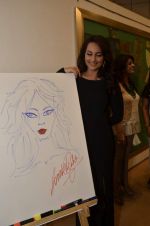 Sonakshi Sinha at neeraj goswami exhibition  hosted by chhaya Momaya in Jehangir Art Gallery, Mumbai on 5th Feb 2014